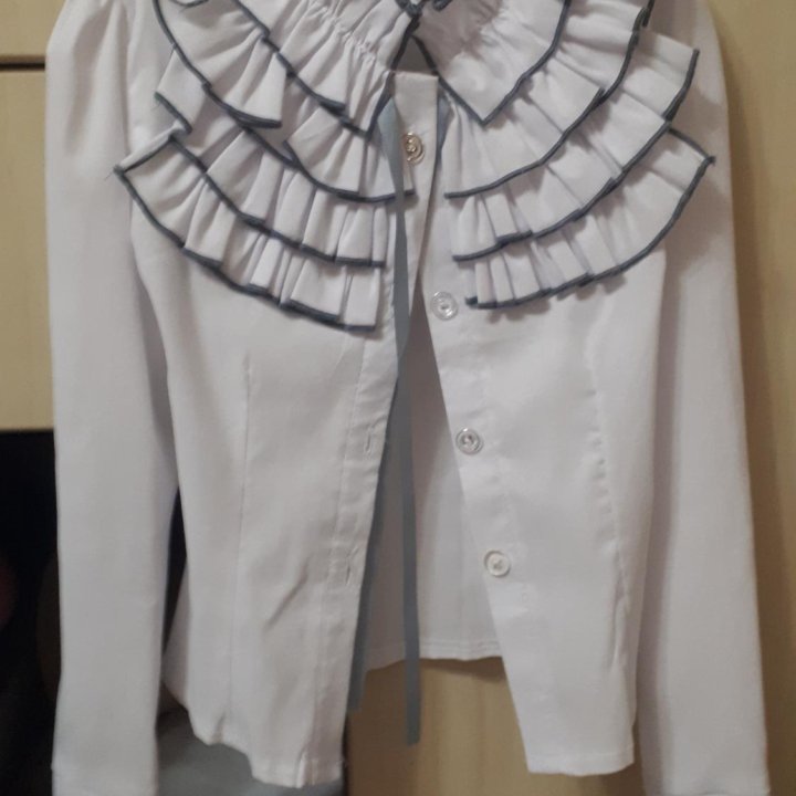 Школьная блузка