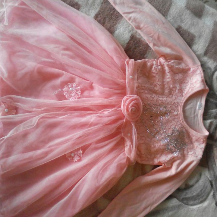 Праздничное платье