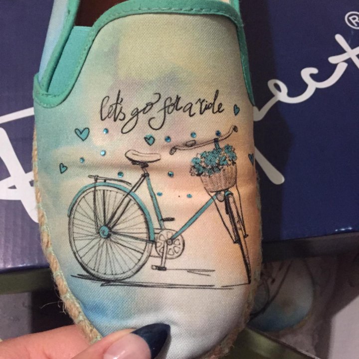 Слипоны (39 размер)