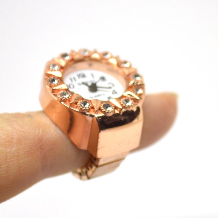 Кольцо-часы