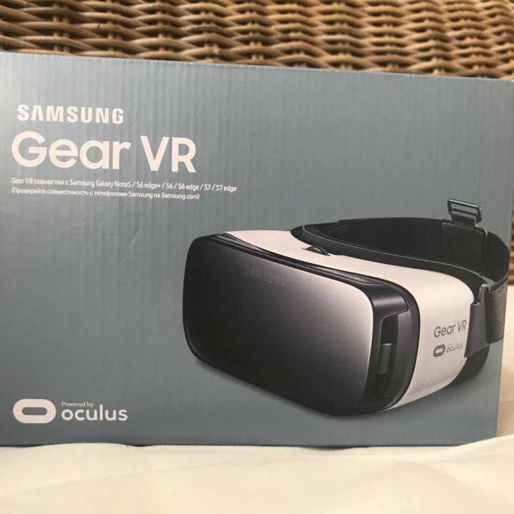 Очки Gear VR samsung