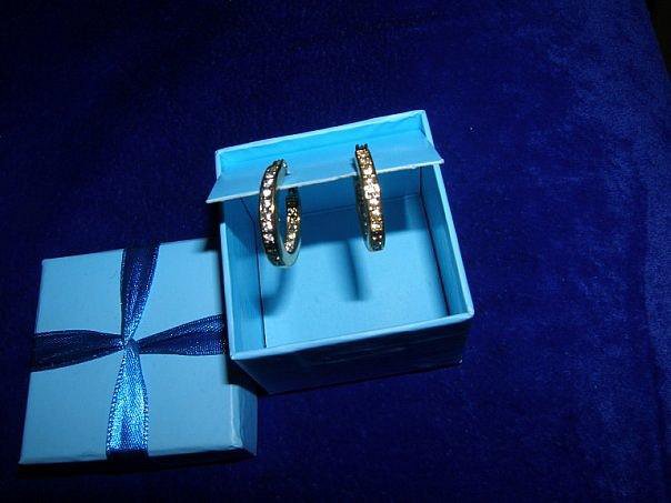 Золотистые серьги