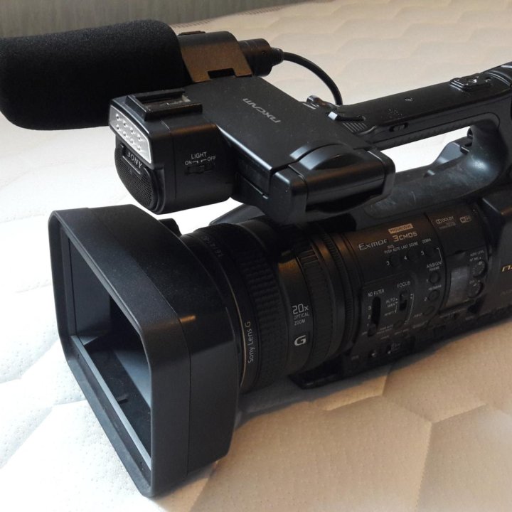 SONY HXR- NX3