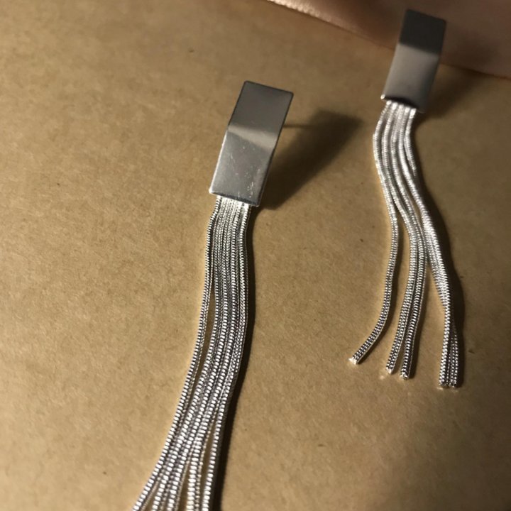 Длинные серьги