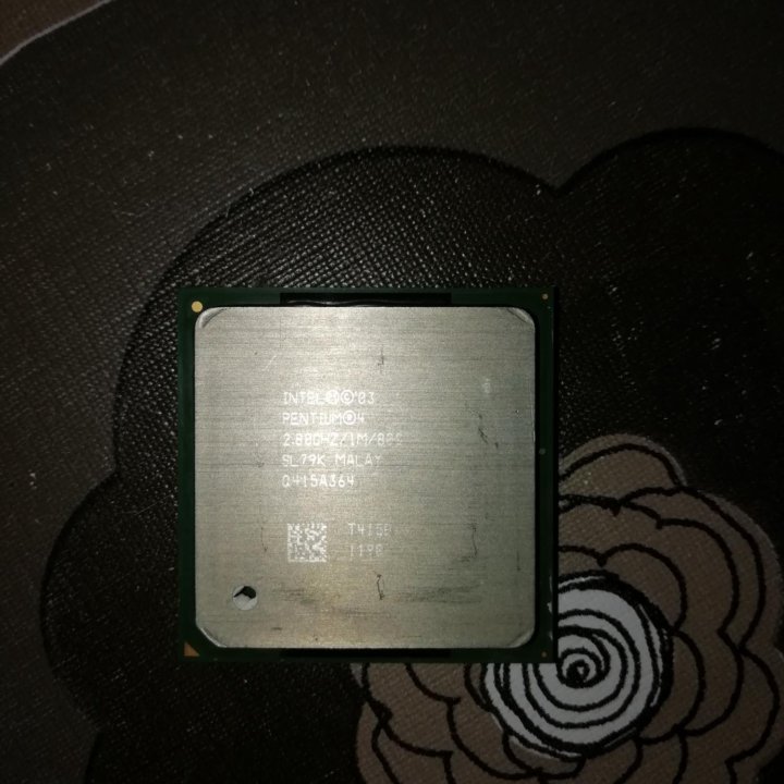 Intel pentium 4 2.8 ghz/1m/800 478soket