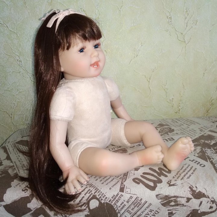 Кукла Реборн с шикарными волосами