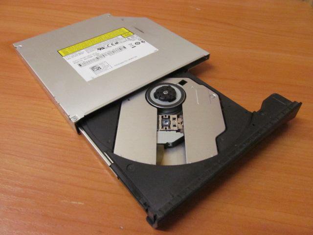 Внутренний дисковод CD/DVD - SATA 9-12мм