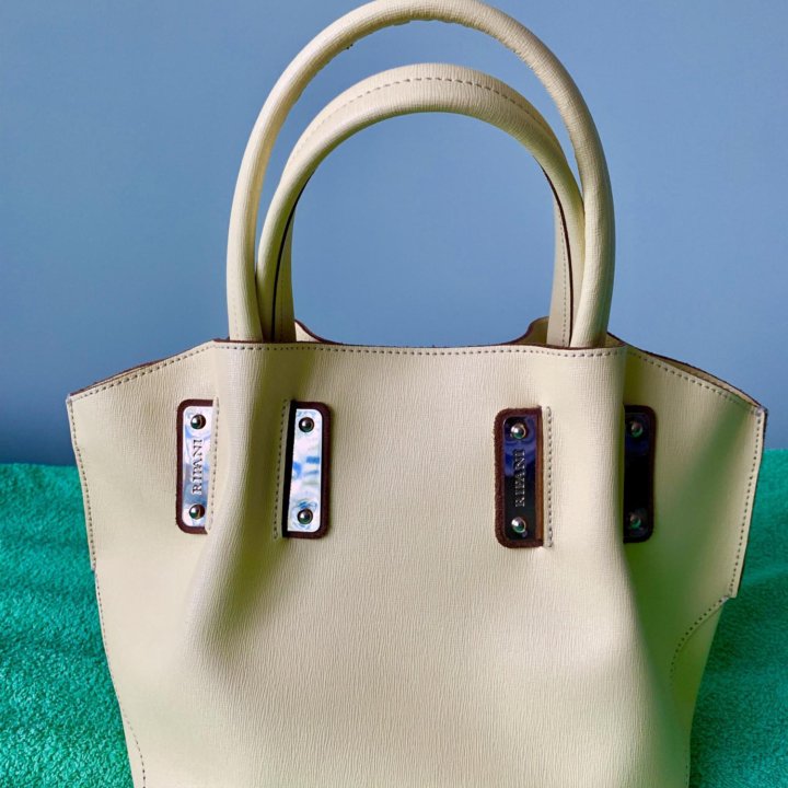 Новая сумка