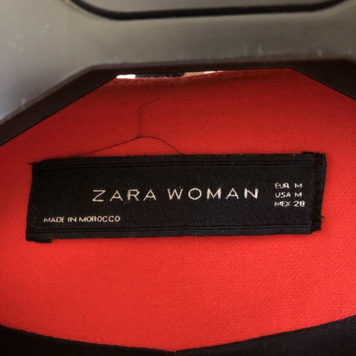 Пальто Zara