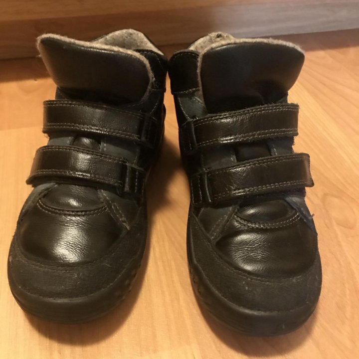 Кожаные ботинки