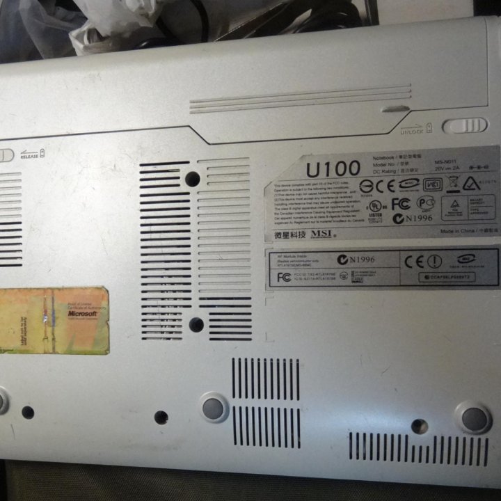 Нетбук MSI U100 10