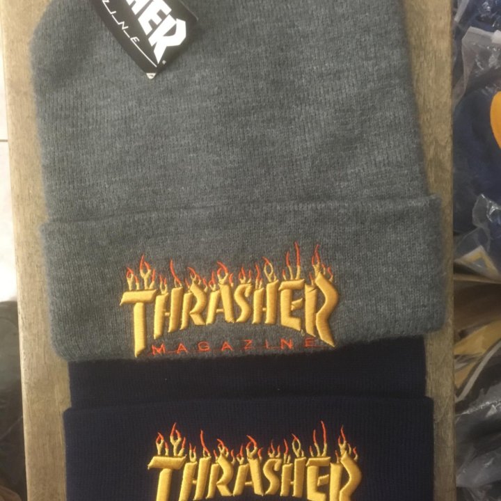 Шапка вязаная Thrasher новая.Черная отворот