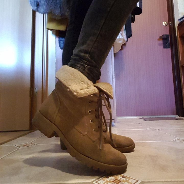 Ботинки рыжие