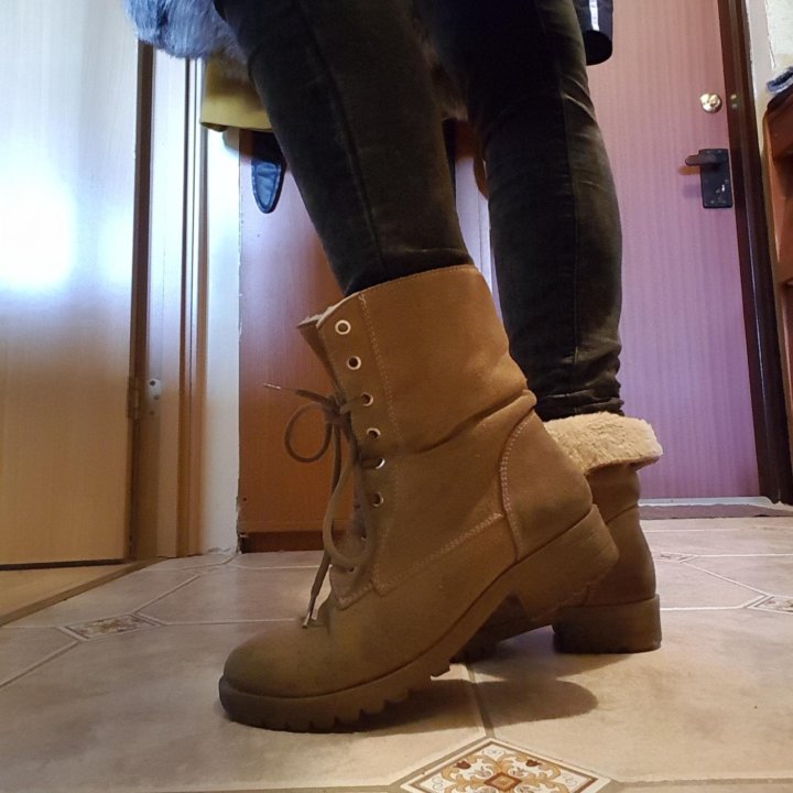 Ботинки рыжие