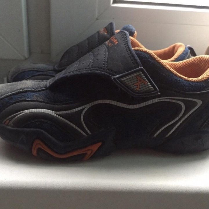 Кроссовки antilopa