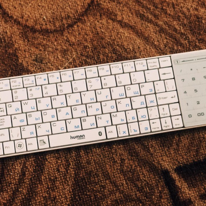 Клавиатура Bluetooth