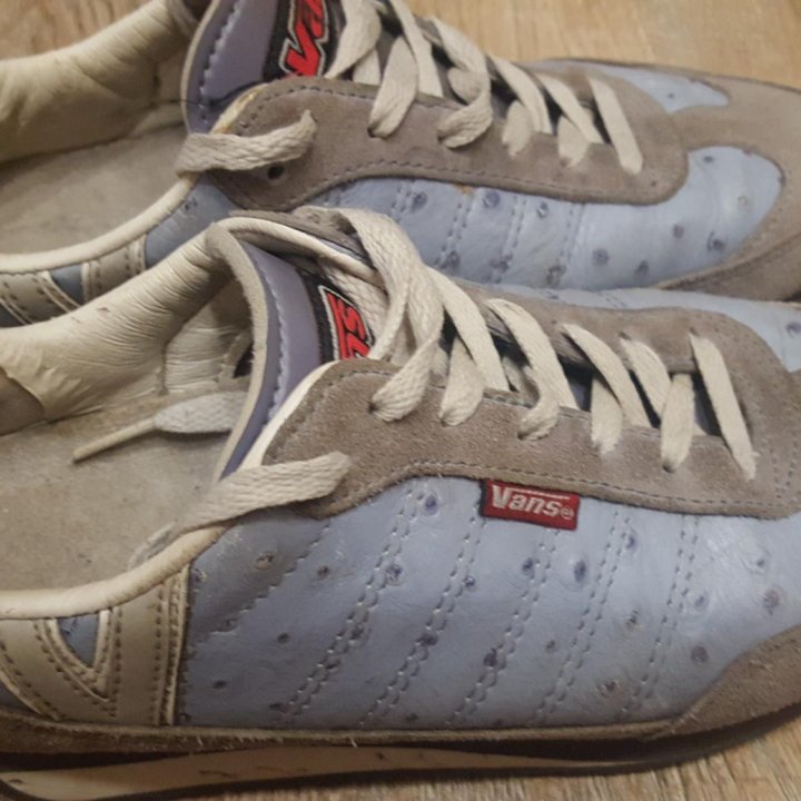 кроссовки Vans