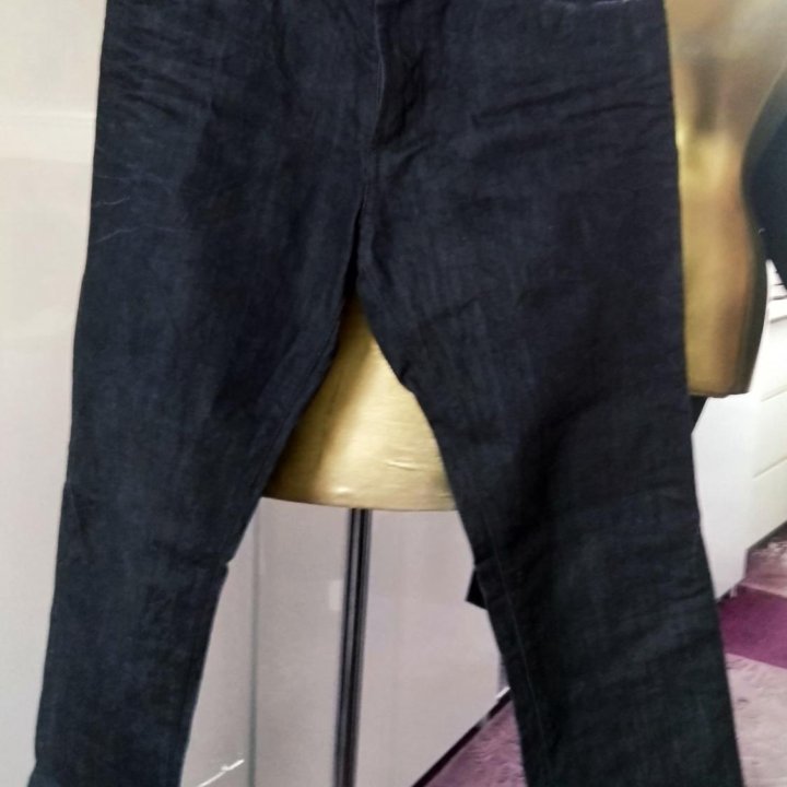 Новые черные джинсы Hugo Boss размер 46