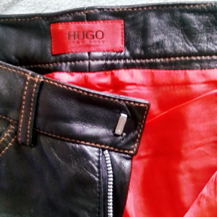 Штаны кожаные шоколад цвета Hugo Boss размер 44-46