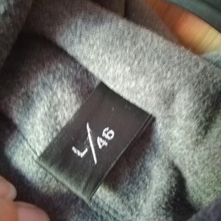 Пальто демисезонное.