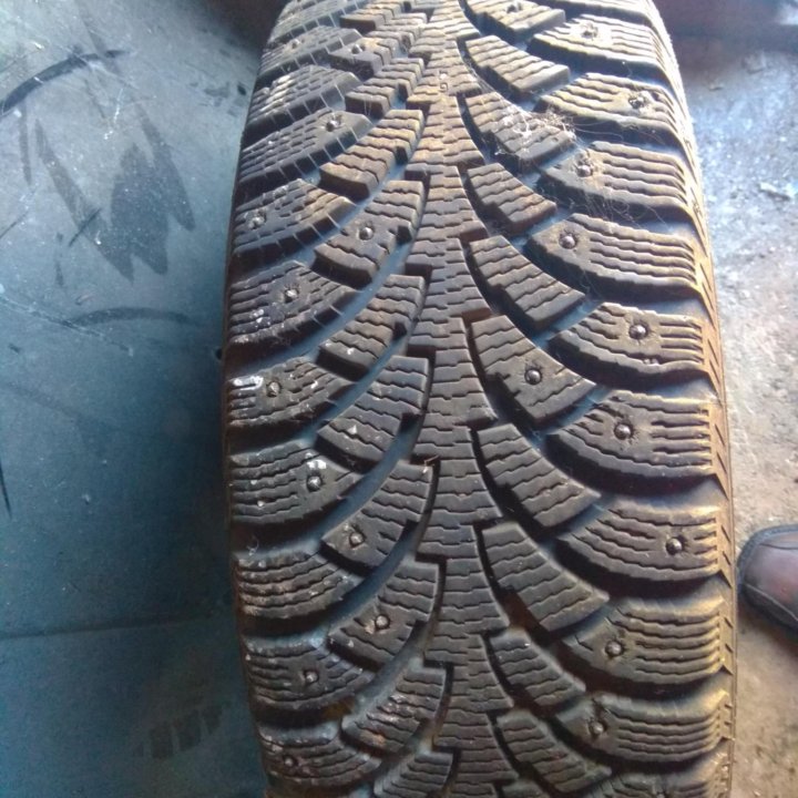 Nokian Hakkapeliitta 4 на диске Ауди, 205х55R16