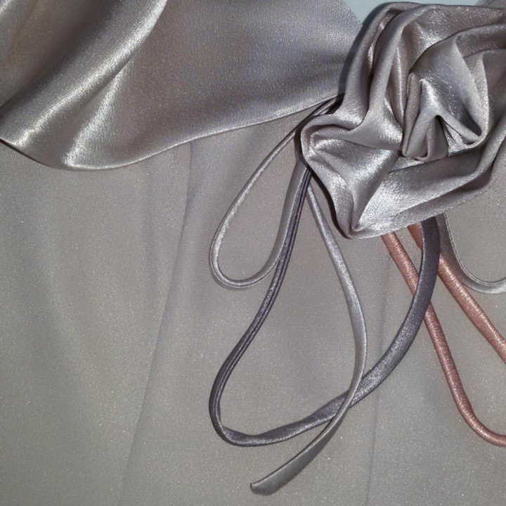 Вечернее платье