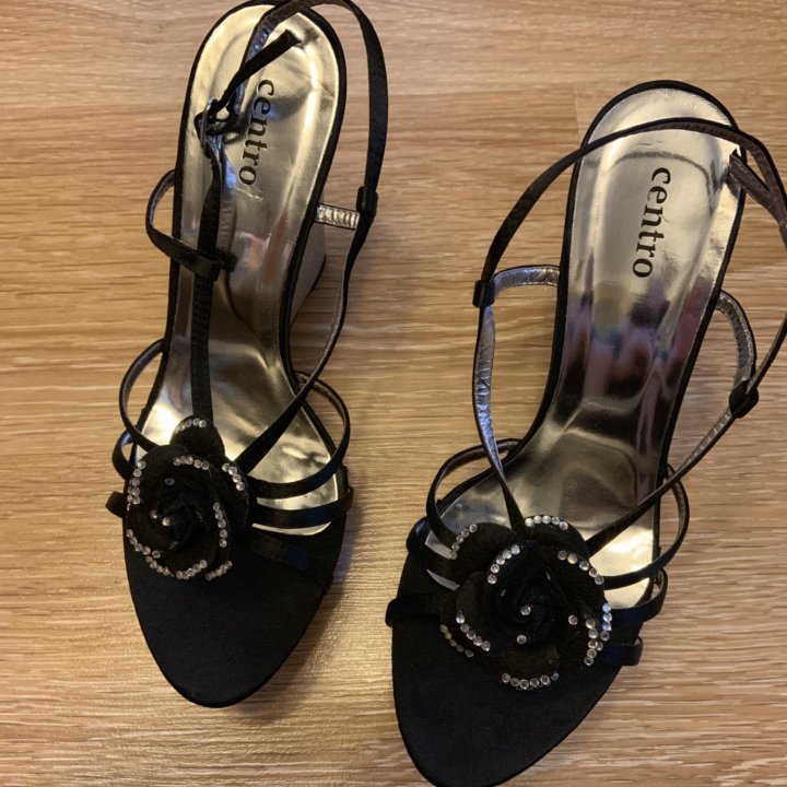 Босоножки на платформе