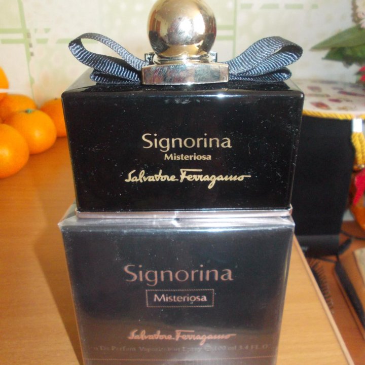 Signorina Salvatore Ferragamo