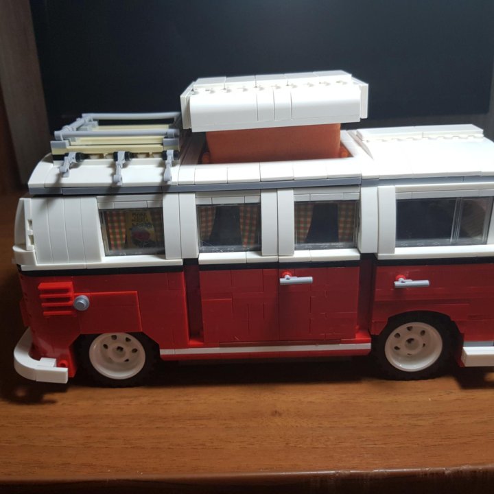 Лего автофургон Volkswagen T1 Camper