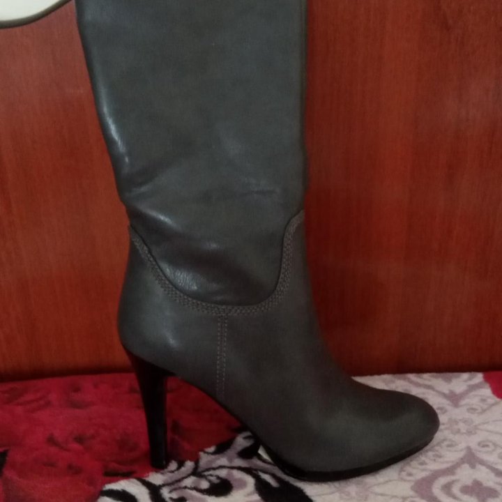 Сапоги новые.