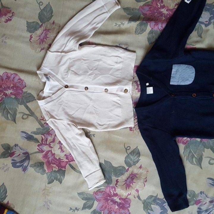 Детская одежда (толстовка, кофты,штаны, панама)
