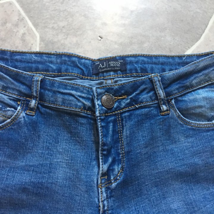 Новые джинсы Armani jeans