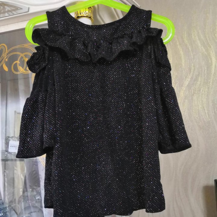 Блузка для девочки Zara р122-128 состояние новой