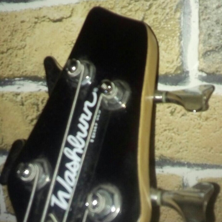 Бас гитара washburn т12