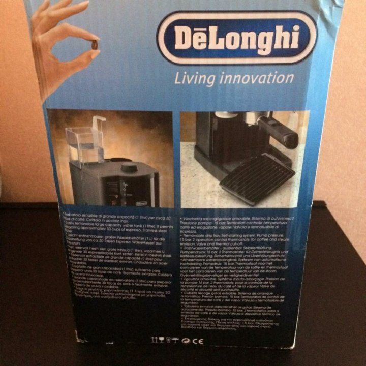 Кофеварка delonghi.