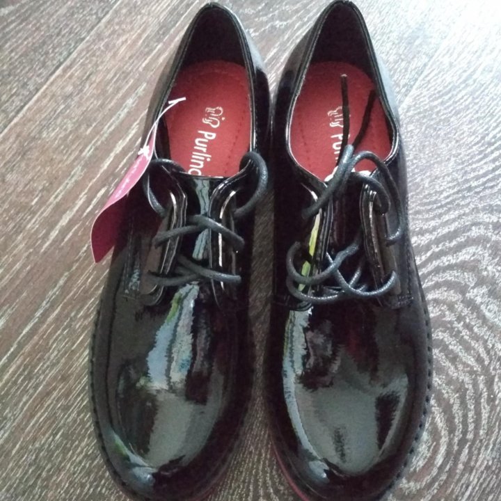 Новые туфли, лоферы,полуботинки 36