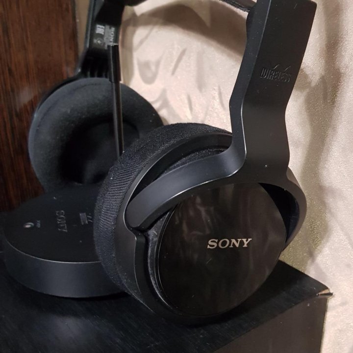 Наушники SONY