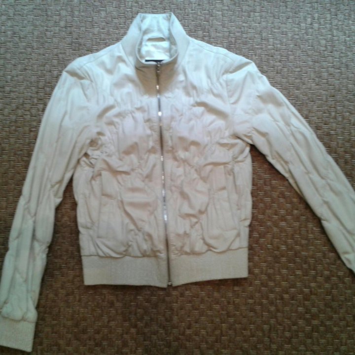 Бомбер-куртка