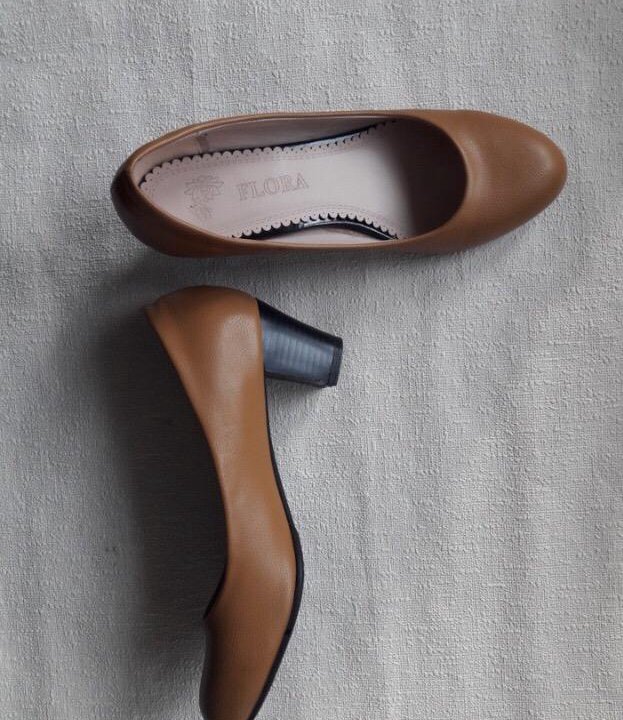 Туфли на каблуке