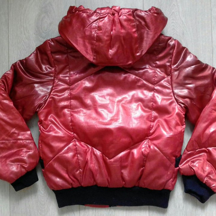 Куртка демисезонная для девочки р-р 146