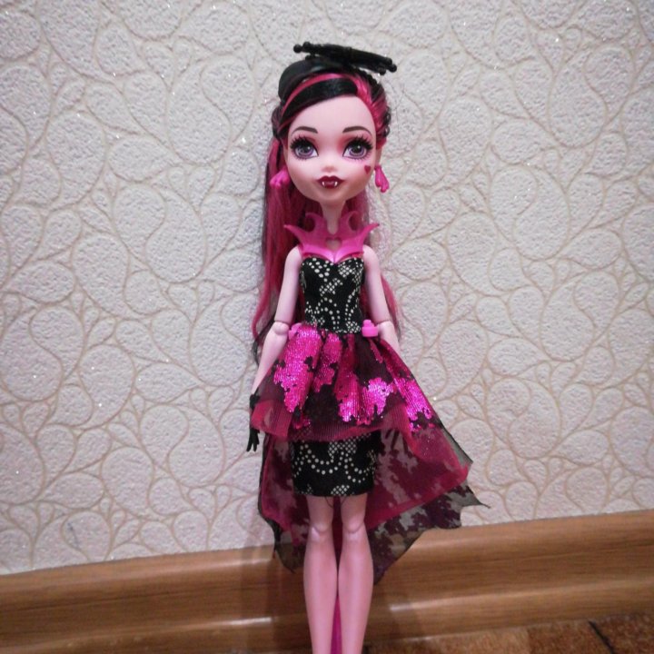 Кукла Monster High Дракулаура