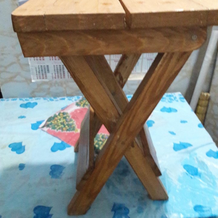 стул деревянный складной новый. 48 см