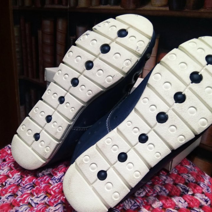 Мокасины новые