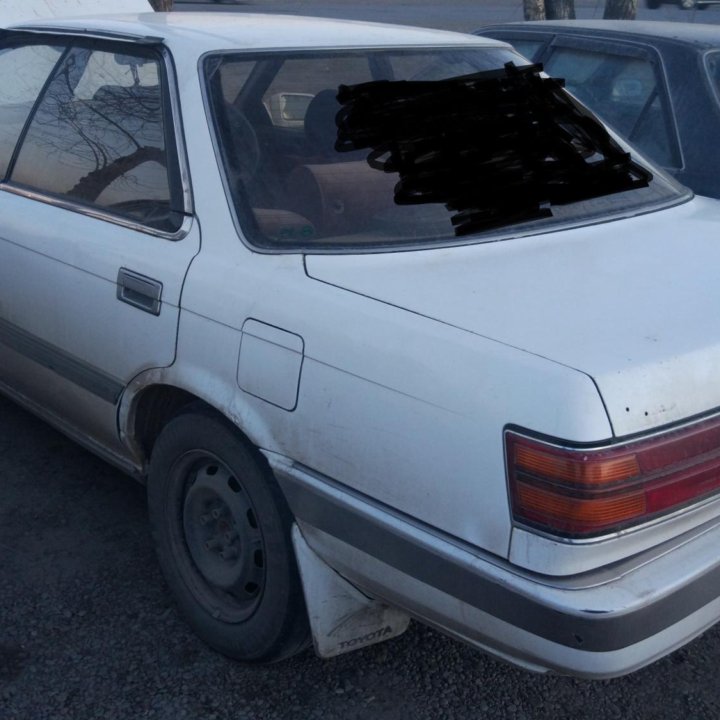 Toyota Vista SV22 РАЗБОР