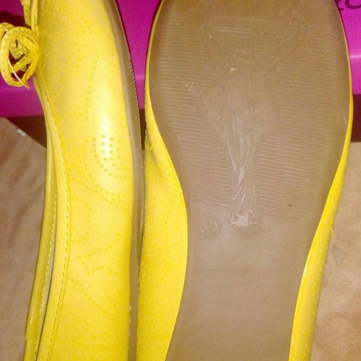 Туфли-балетки