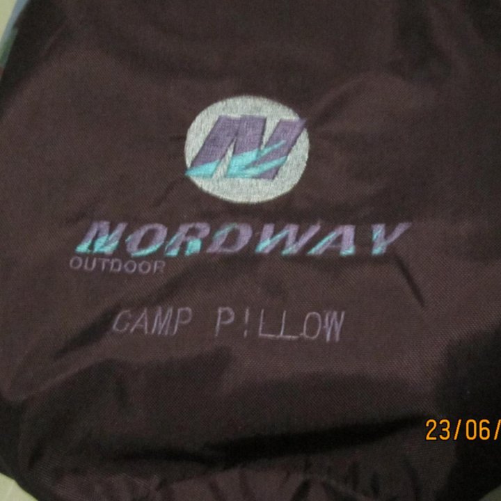 Подушка кемпинговая Nordway camp pillow новая