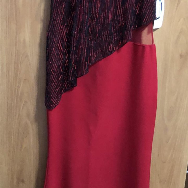 Платье в пол