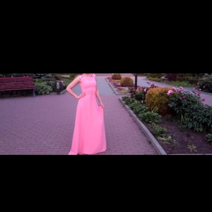 Платье вечернее