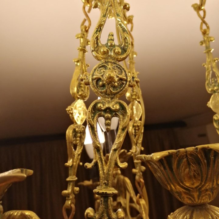 Бронзовая люстра