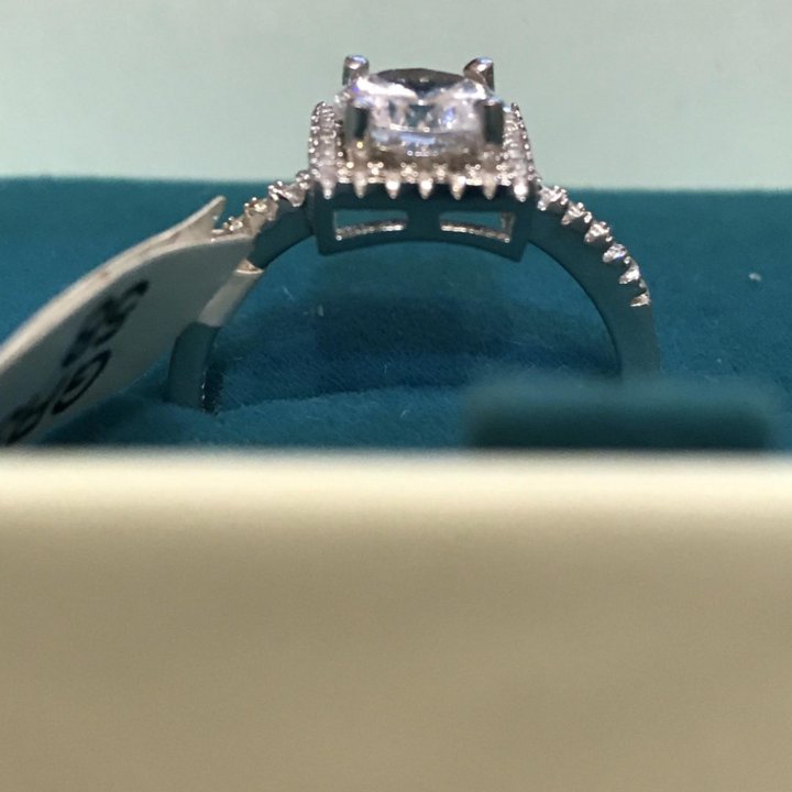 Серебряное кольцо